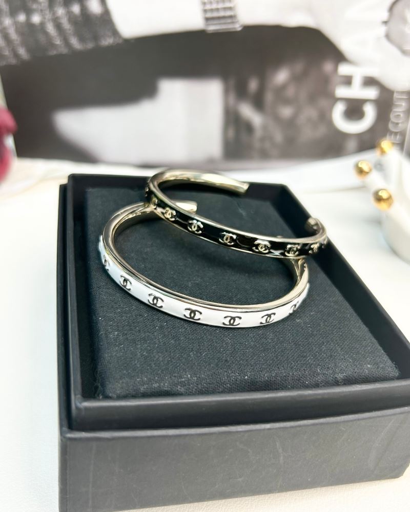 Ch**el bracelets